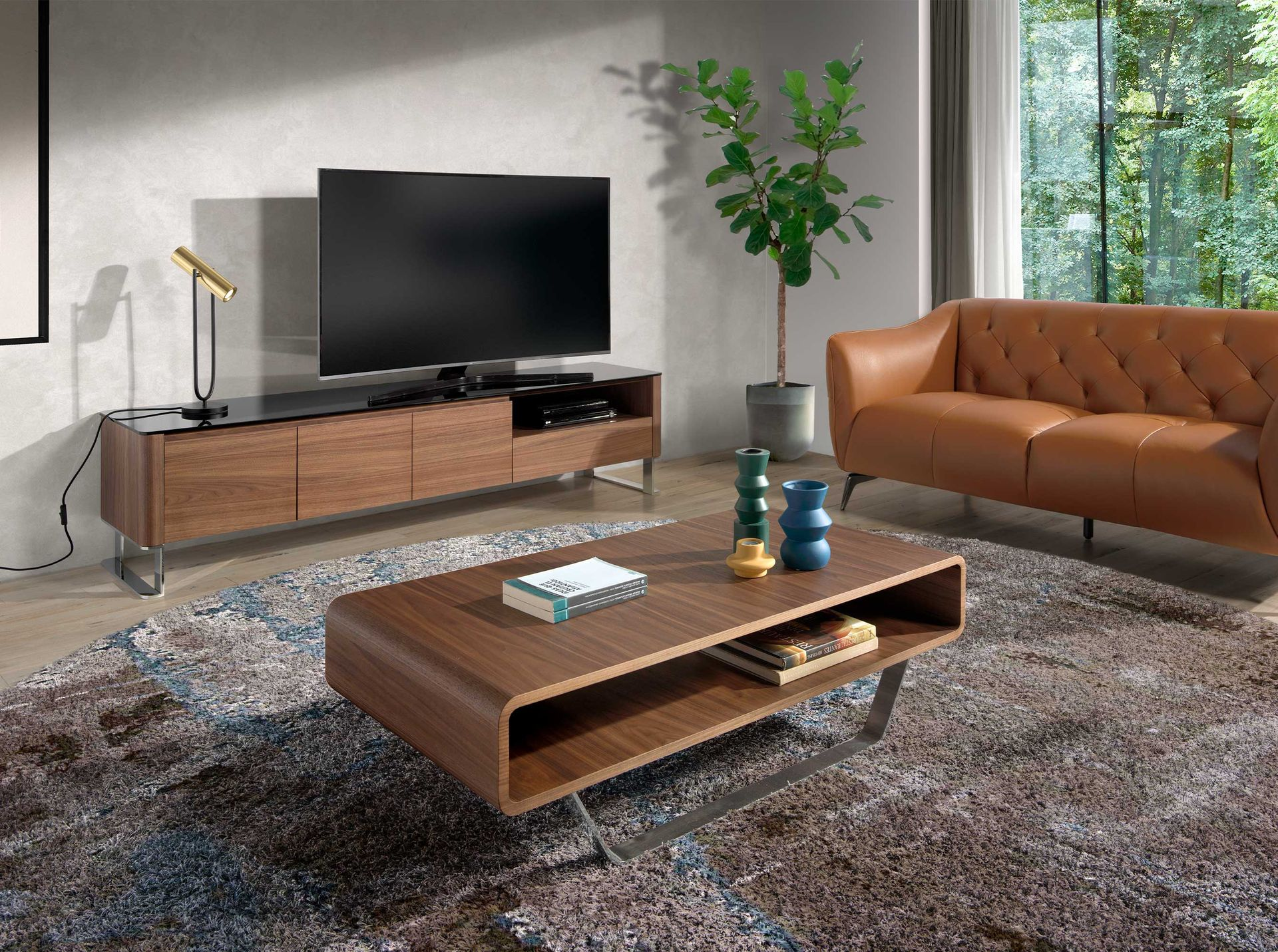 Angel Cerdá 3047 - TV-meubel walnoot, verchroomd staal en zwart glazen blad