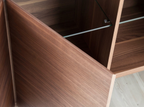 Angel Cerdá 3080 – Luxe dressoir in walnoot met imitatie marmeren glazen blad