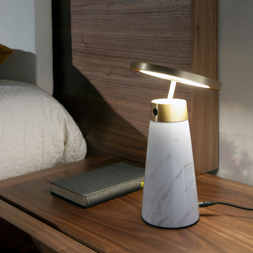 Angel Cerdá 8034 – Moderne tafellamp van wit marmer en goudkleurig staal