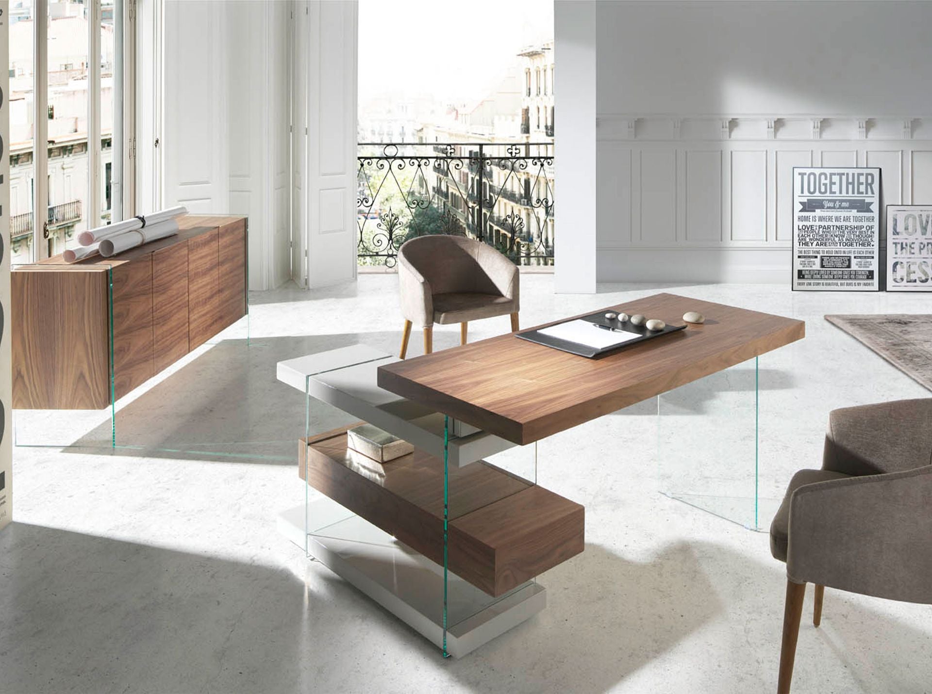 Angel Cerdá 3057 - Modern Dressoir Walnoot met Gehard Glas
